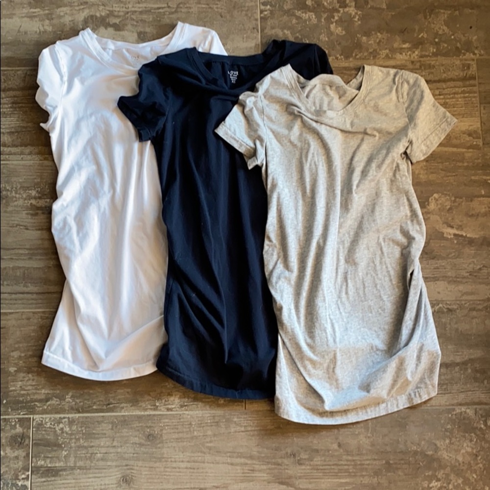Gap Love Maternity t shirts